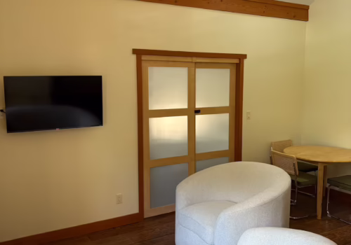 6d46e2ec-9422-4ef9-976b-1b3f97915967